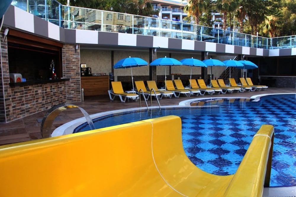 Merlin Beach Park Hotel Tosmur Exterior photo